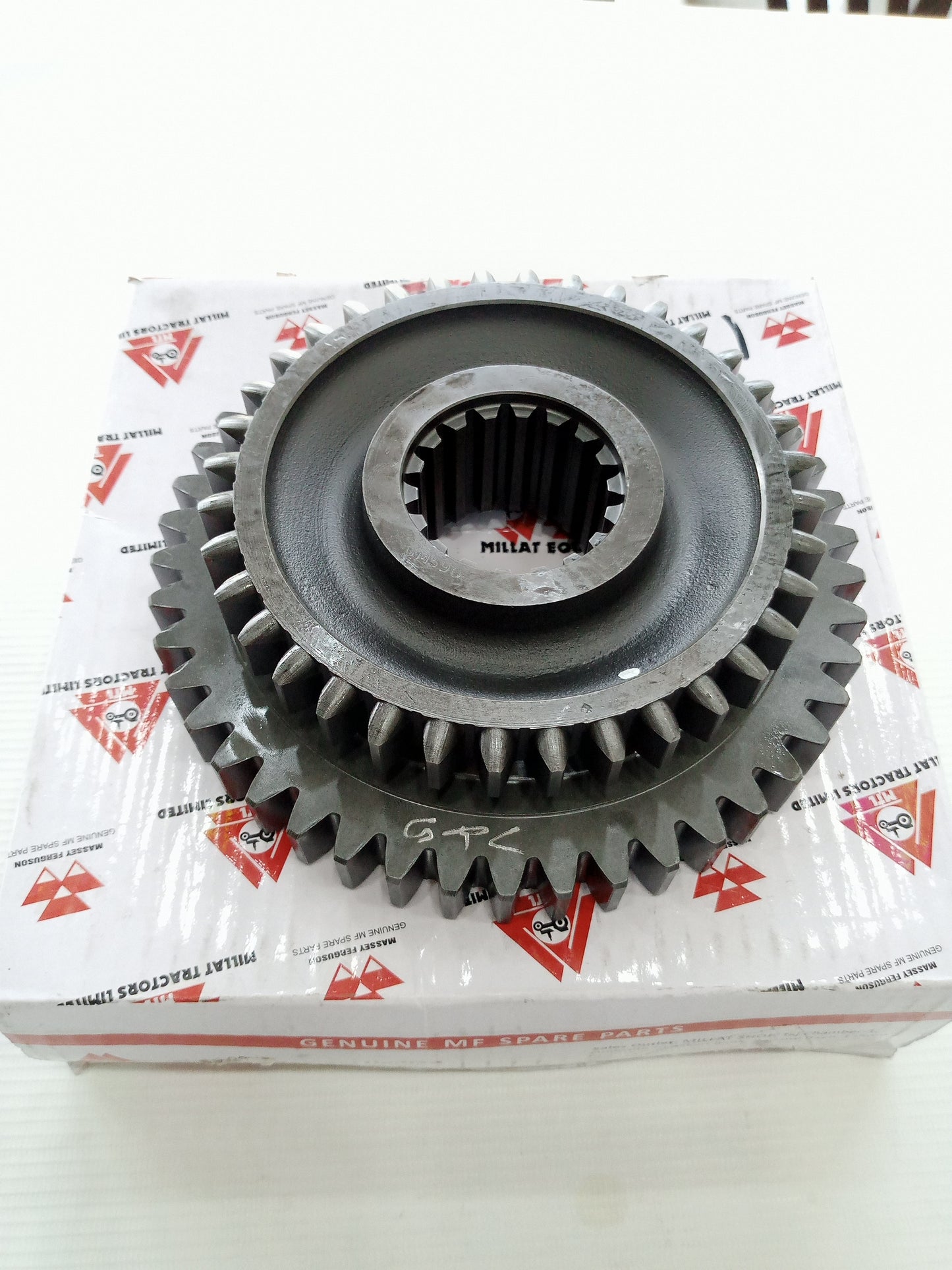 DOUBLE GEAR (46/36)(1682691)  MF 240, MF 385,