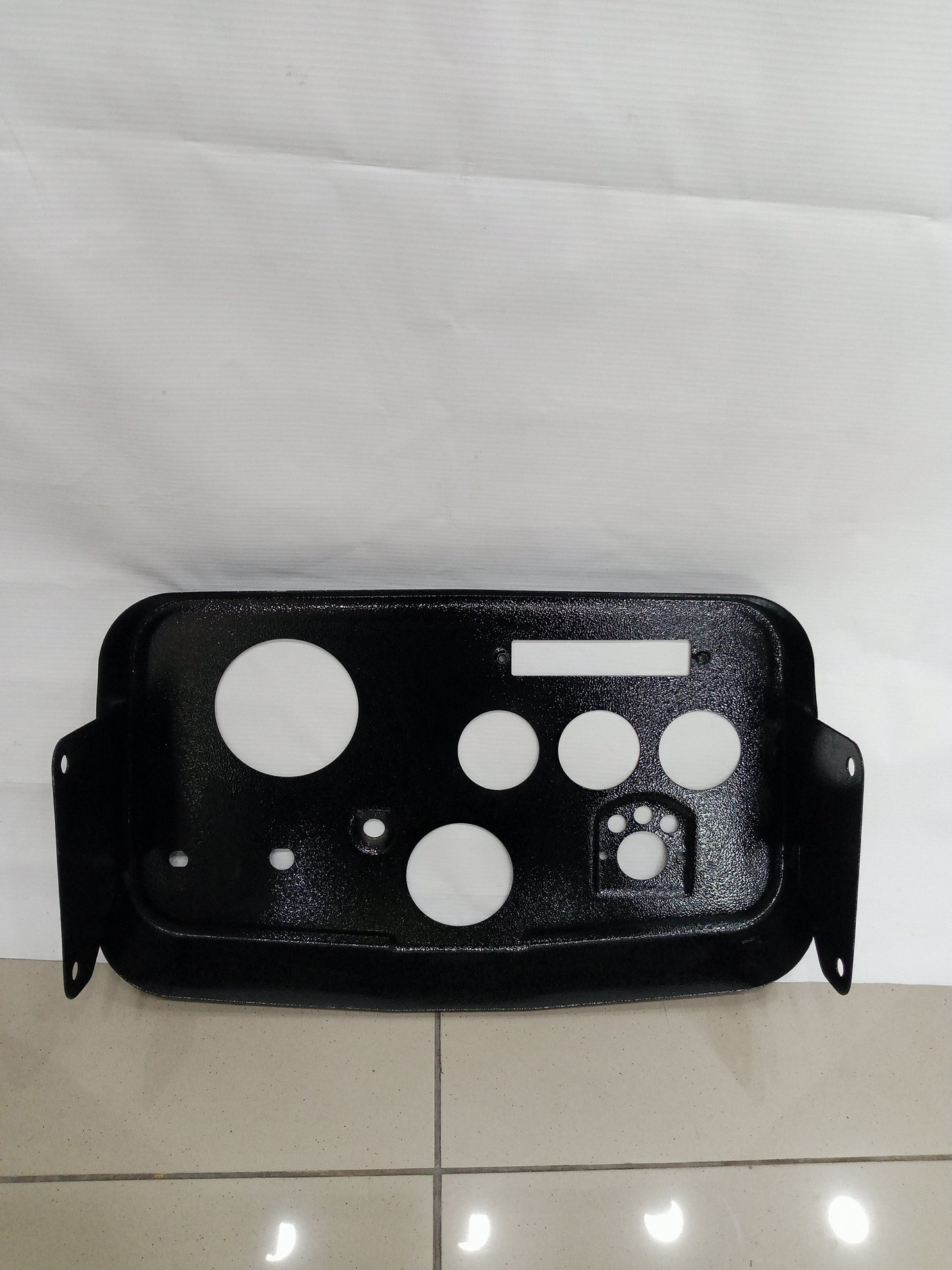 DASH BOARD (PANEL INST MF385) MF 375 Millat Tractors