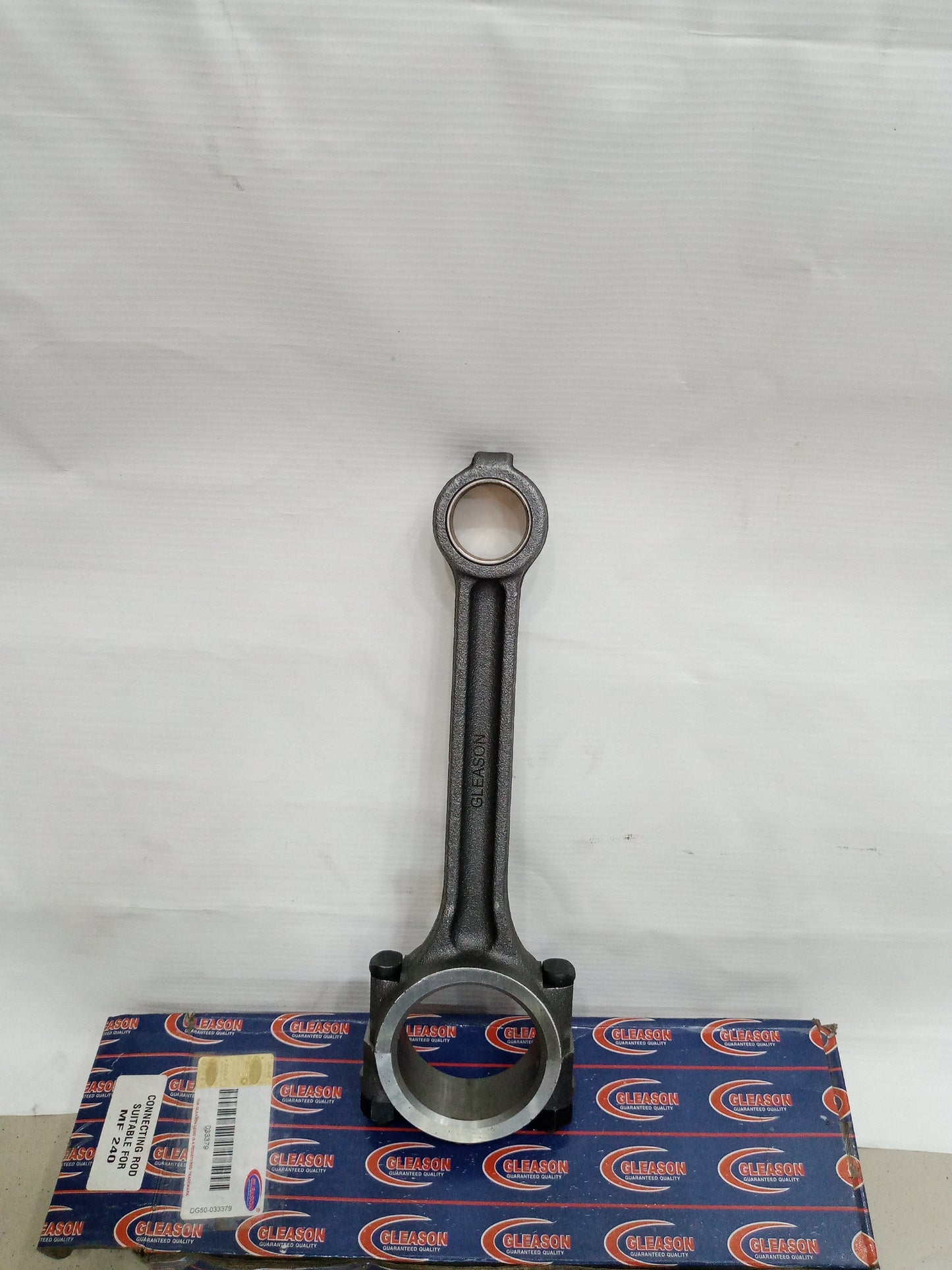 Connecting Rod  (CR Rod ) (A-1) MF 240 Gleason