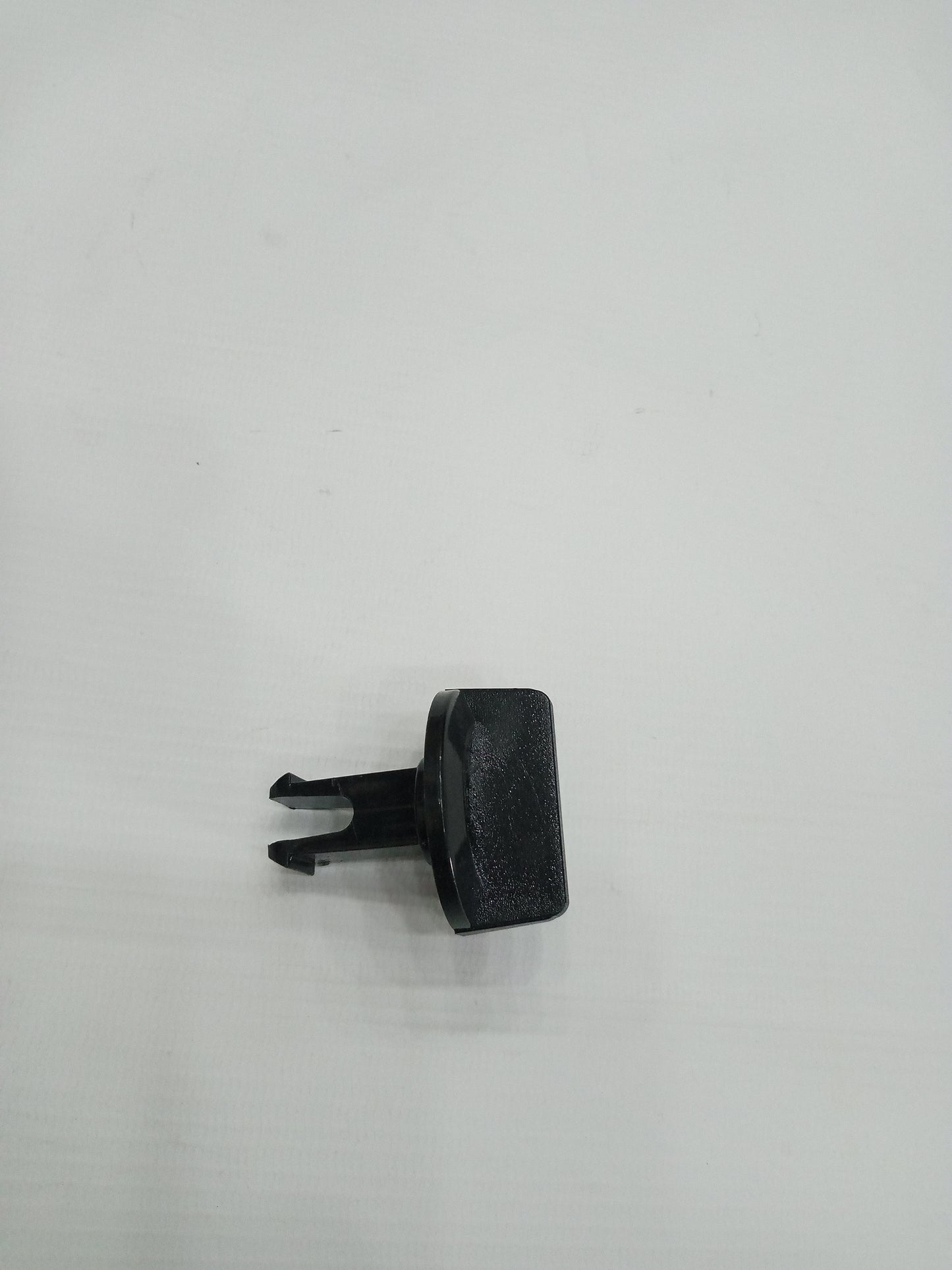 Hood side Lock Inner MF 240/385 Millat Tractors